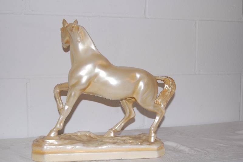lot 36 image: White Horse