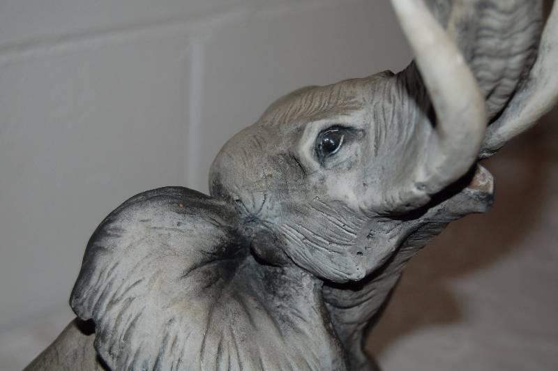 lot 44 image: Elephant Statue