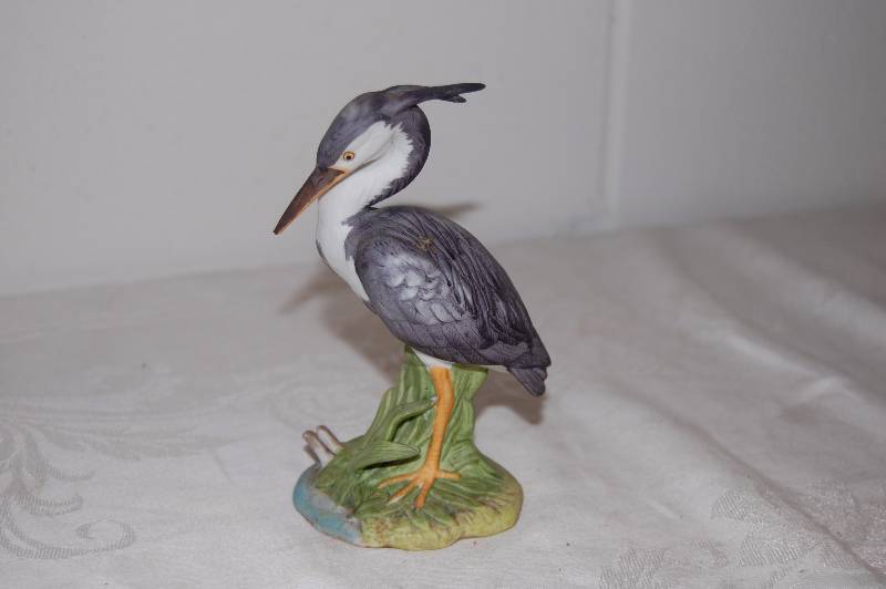 lot 56 image: Crane Figurine