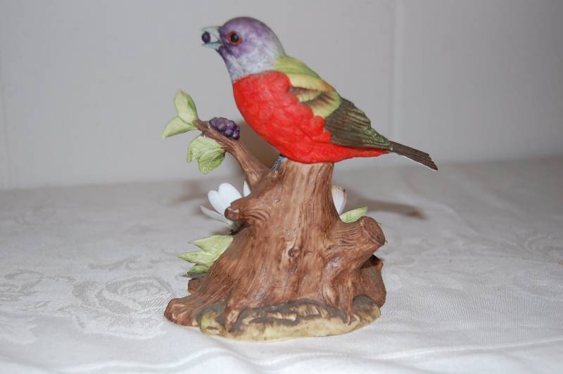 lot 68 image: Painted Bunting Statue