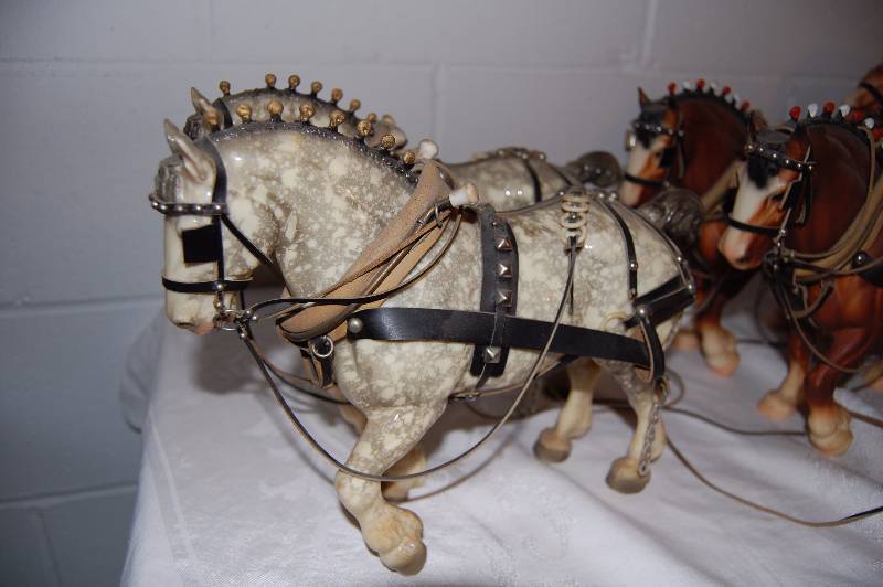 lot 94 image: Covered Wagon Lamp and Horses