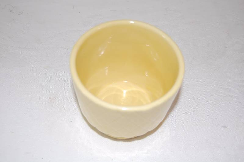 lot 120 image: Decorative Planter