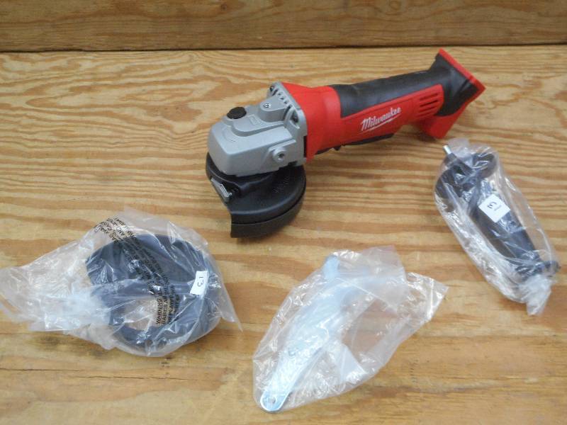Milwaukee M18 Cordless Lithium-Ion ...