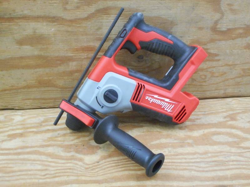 Milwaukee M18 Cordless Lithium-Ion ...