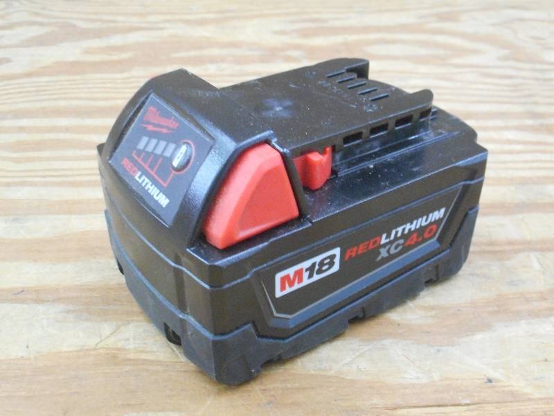 Milwaukee M18 Red Lithium XC 4.0 Ex...