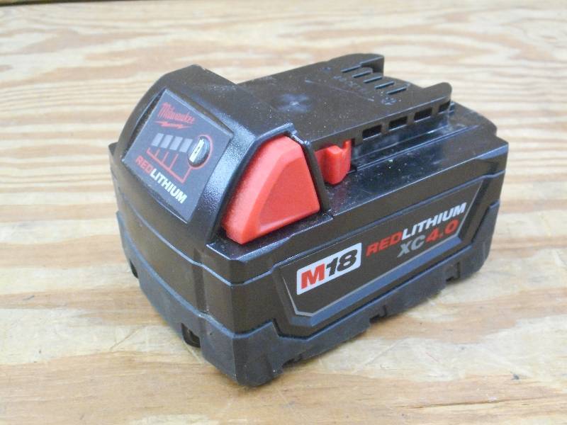 Milwaukee M18 Red Lithium XC 4.0 Ex...
