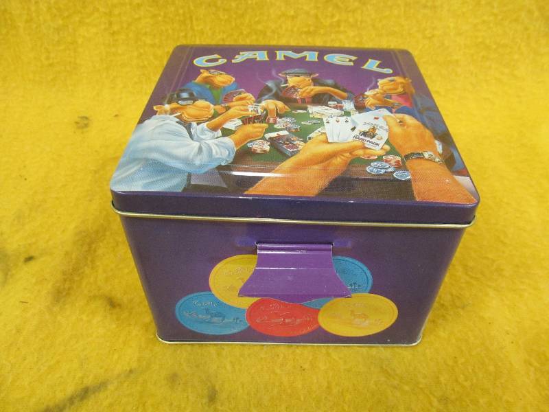 Camel Poker tin
