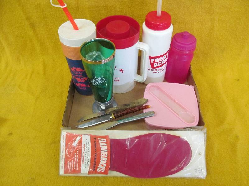beverage cups