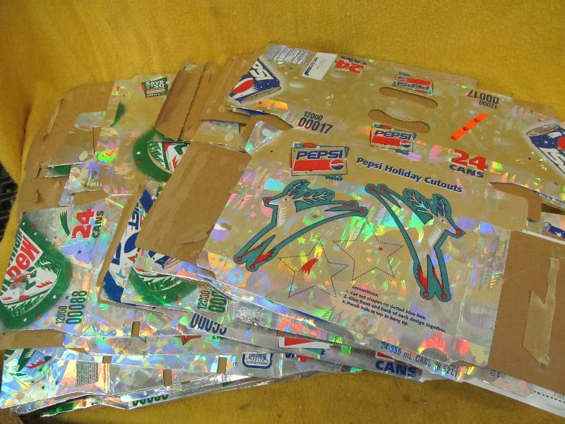 Holiday pop cases