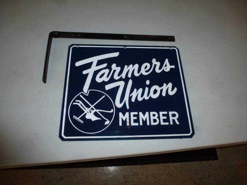 Farmers Union Member Tin