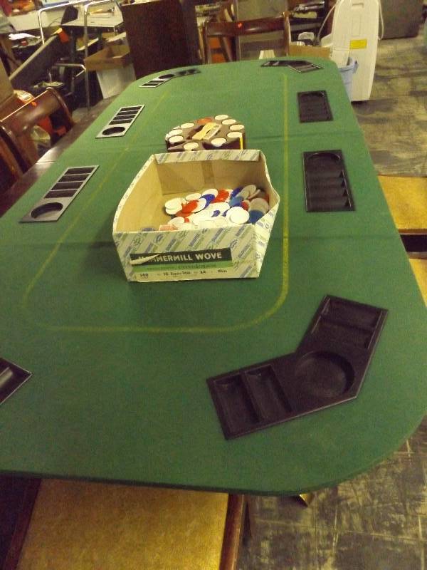 Fold up Poker Table Top and Poker Chip Caddy