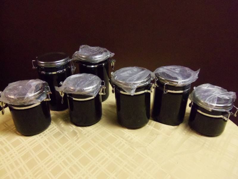 lot 27 image: Anchor Canisters