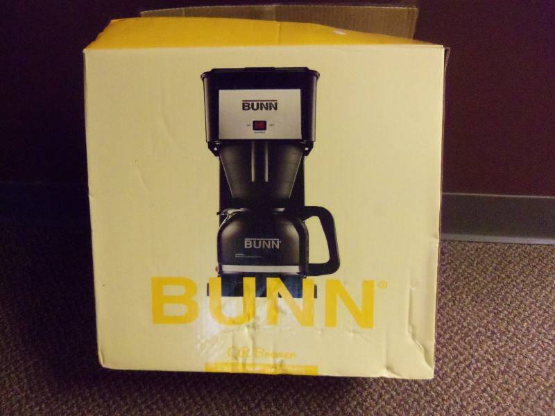 lot 34 image: 10 Cup Bunn Coffee Maker