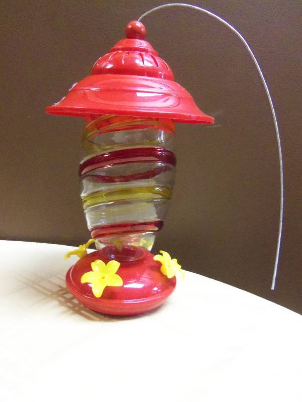 lot 52 image: Hummingbird Feeder