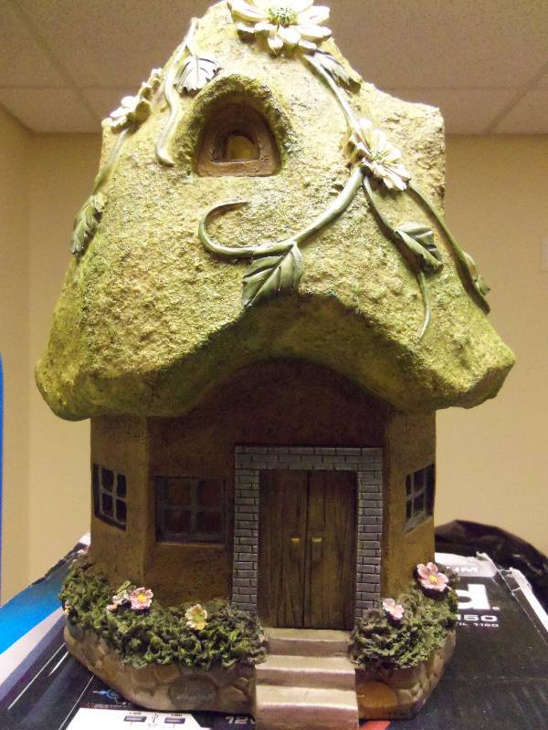 lot 74 image: Solar Gnome Home