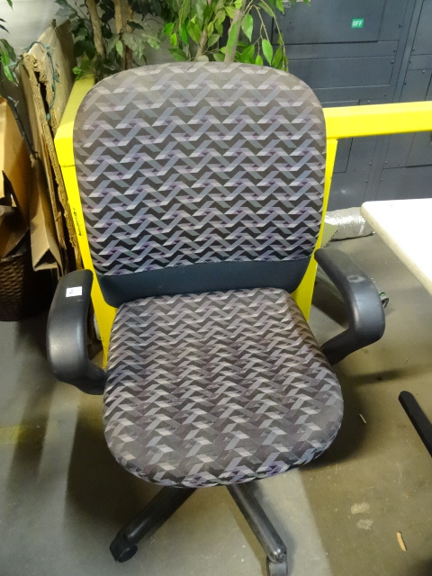 Office Chair On Wheels