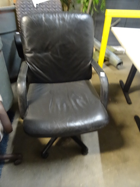Office Chair On Wheels