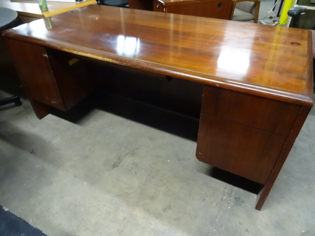 4 Drawer Office Desk 72 X 36 X 30
