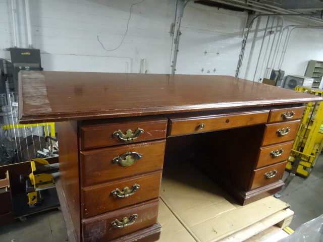 6 Drawer Office Desk 72 X 36 X 30