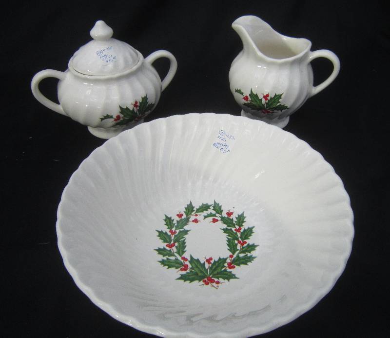 Holly Dishes - Creamer & Creamer and Serving Bowl