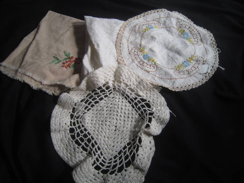Lot of Vintage Linens