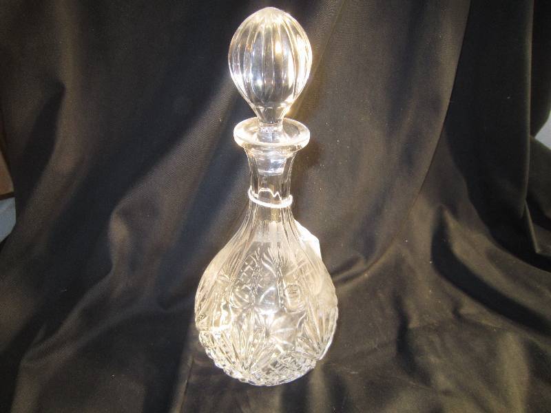 Cambridge Crystal Glass Wine Decantor 24% Lead Crystal Made in Czech Republic 12