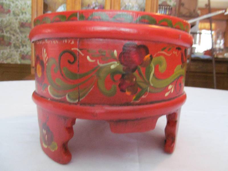Nut Bowl