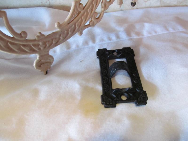 Antique B&H Kerosene Wall Oil Lamp Cast Iron Bracket Mercury Glass Reflector.