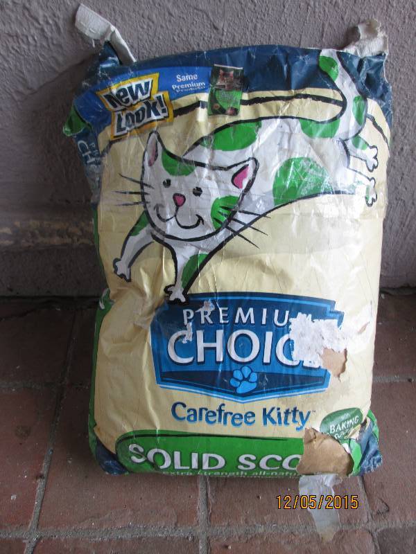 premium choice carefree solid scoop...