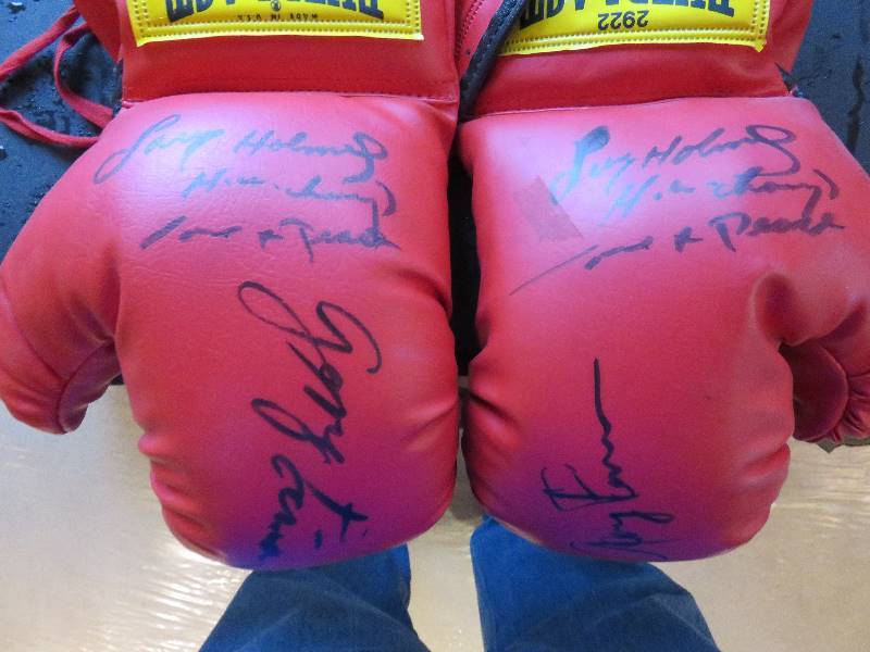 lot 5 image: Larry Holmes autographed boxing gloves