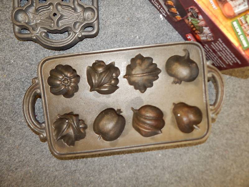 Iron cookie molds, Quick Taco Kit