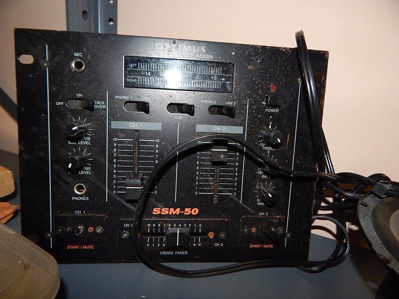 Optimist Sound mixer and car speakers