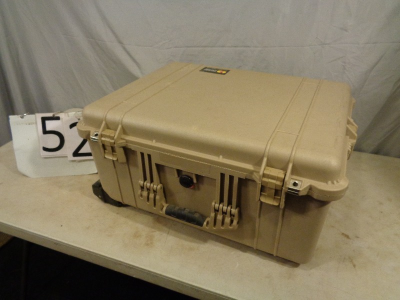 Pelican Rolling Case