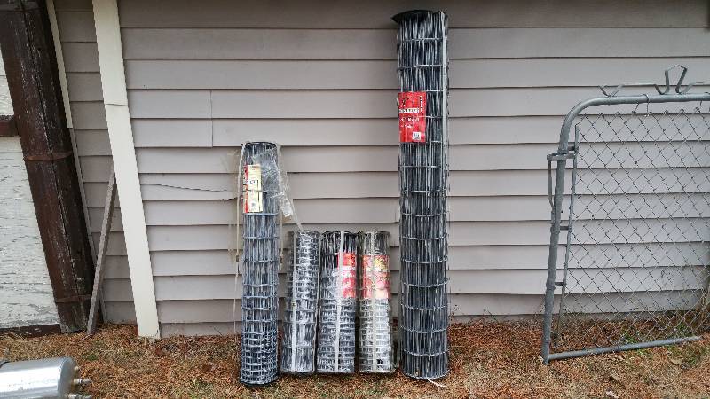 lot 65 image: Welded Wire Fencing
