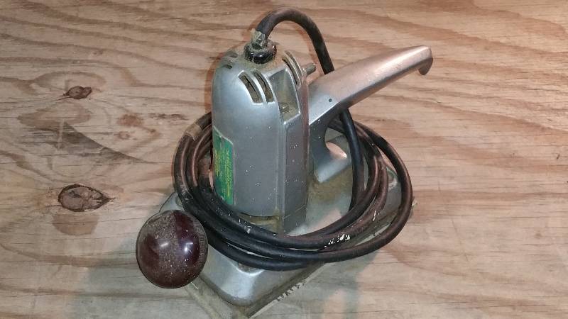 lot 262 image: Zenith Oscillating Sander