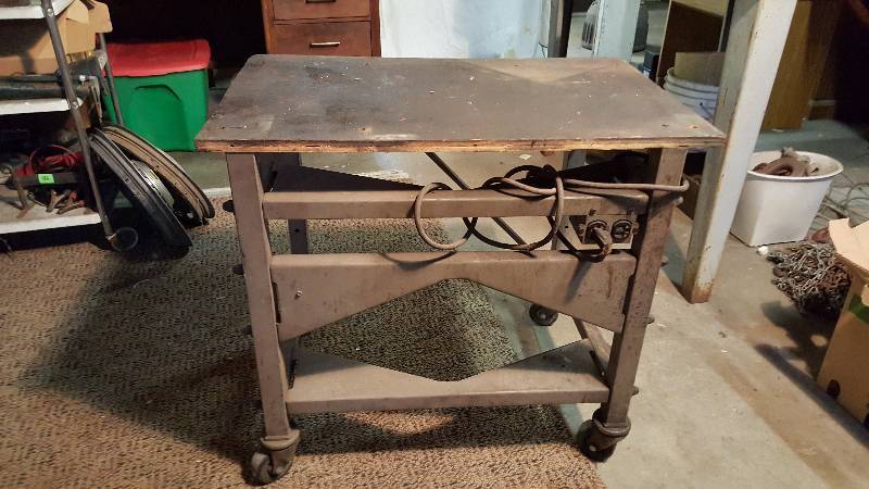 lot 191 image: National Cash Register Cart