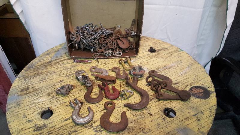 lot 194 image: Hooks, Clevis and Chain