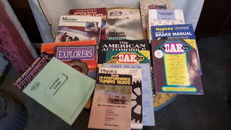 lot 233 image: Big Lot of Manuals, Guides, and Misc Books