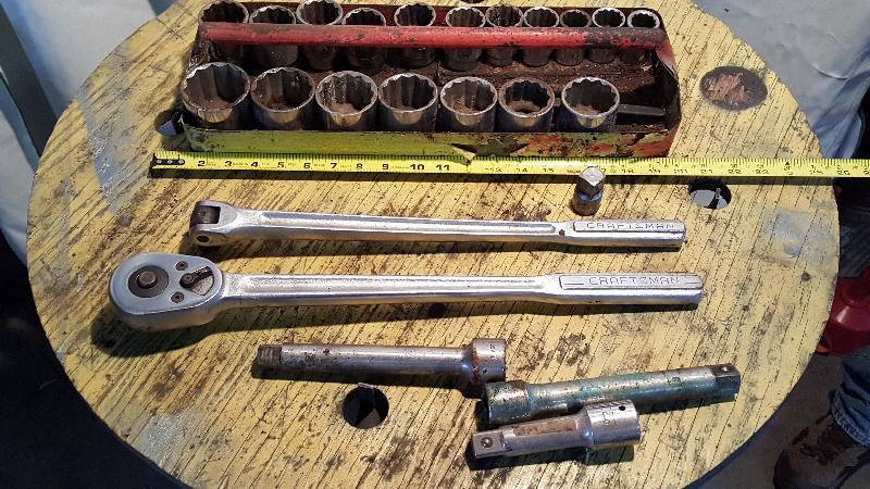lot 240 image: Craftsman 34 Drive Ratchet Set (24 piece)