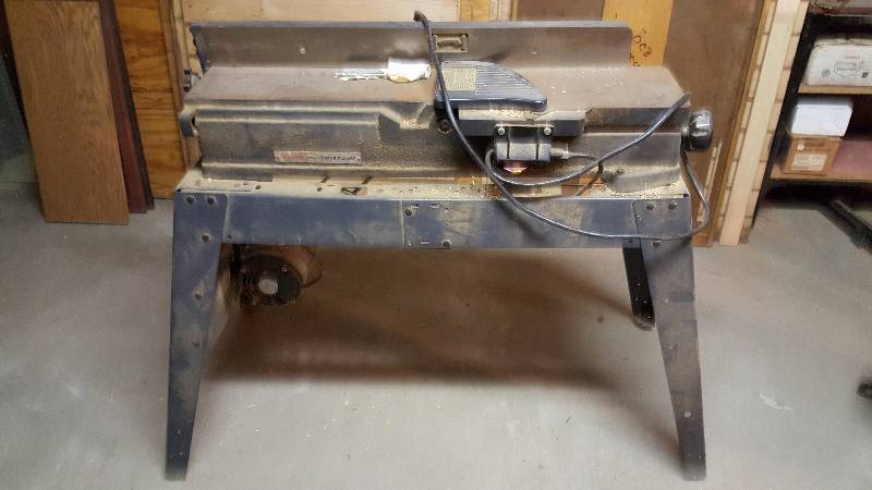 lot 251 image: Craftsman 8 18 Jointer Planer