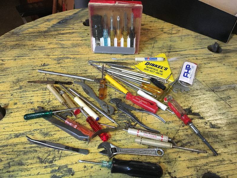 lot 93 image: Precision Tools