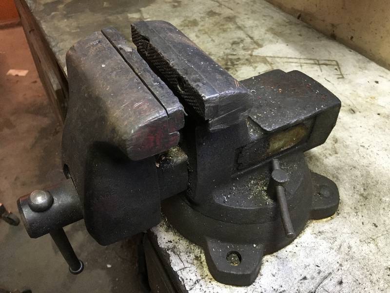 lot 105 image: Bench Vice