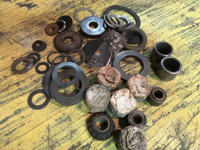 lot 121 image: Bushings and Spacers