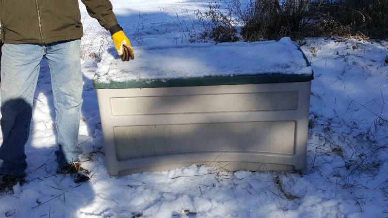 lot 308 image: Large Rubbermaid Storage Bin