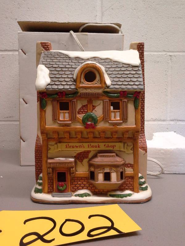 Colonial Village Collectible