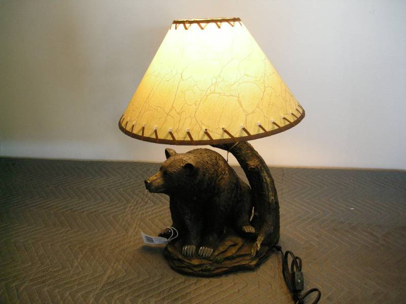 Sitting Black Bear Desk Lamp