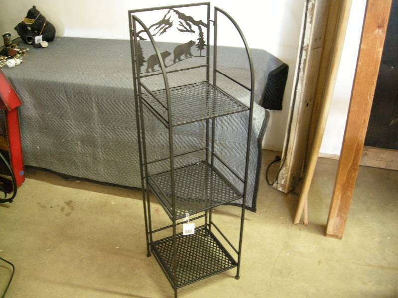 Metal Black Bear 3 Tier Linen Shelf