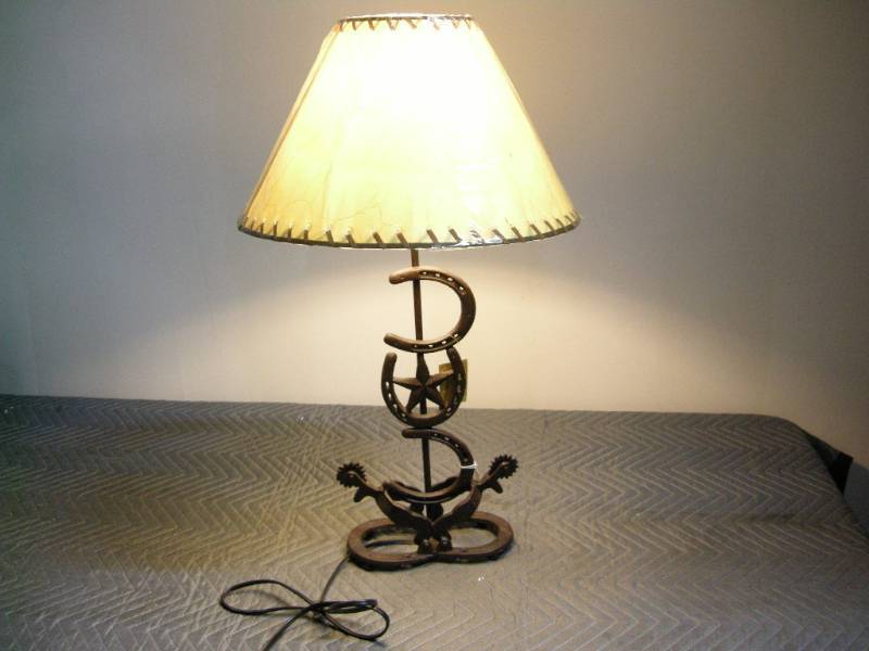 Iron HorseshoeSpur Lamp