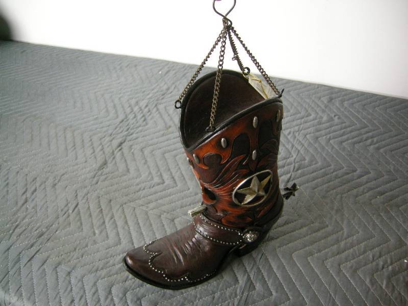 Cowboy Boot Birdhouse