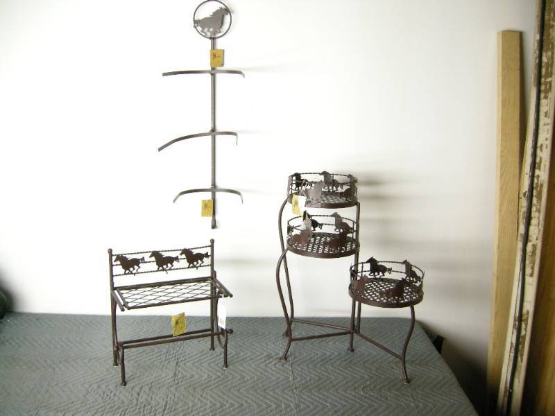 Metal Horse Items